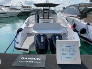 Rio Yachts Daytona, motores Mercury