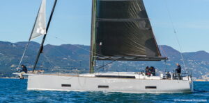 Ice 54 casco