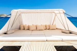 Superocean 58 toldo de proa