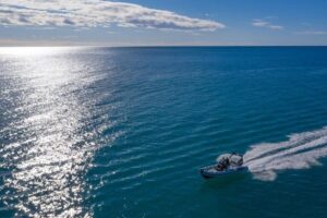 ranieri-cayman-23-prueba-en-mar