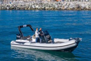 ranieri-cayman-23-sport-2