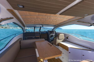 Flipper 900 ST cabina