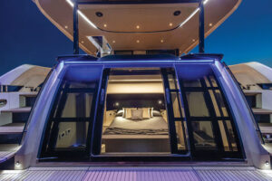 navetta-64-best-boats-beach-club-noche