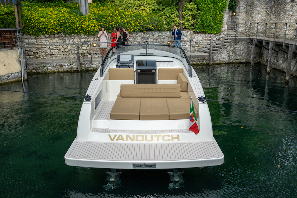 Vandutch-32